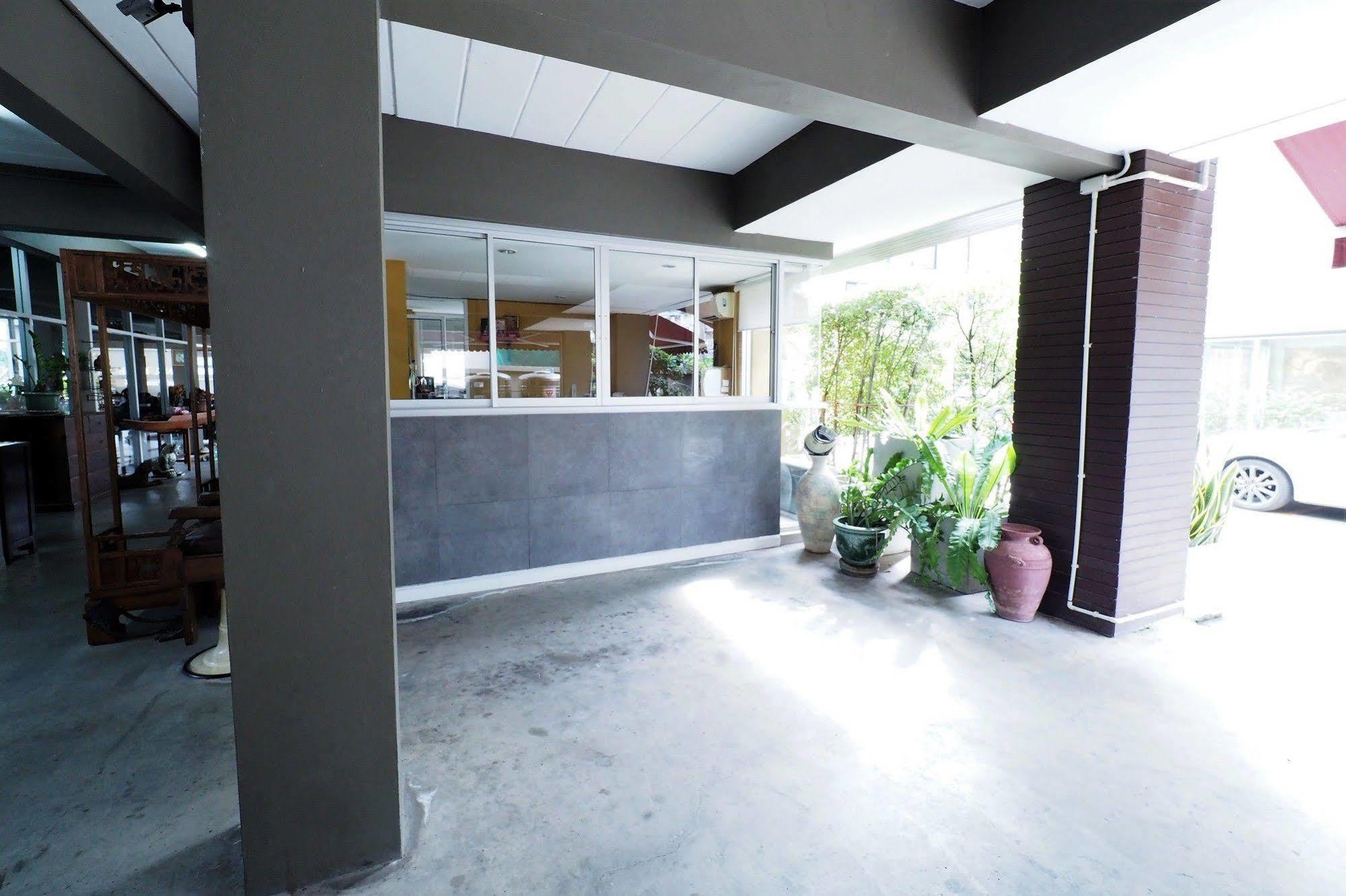 Namnon Place Nonthaburi Zewnętrze zdjęcie